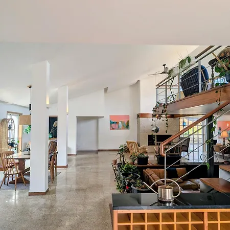 Casa Branca Secluded Modern *