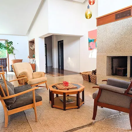 Casa Branca Secluded Modern Nyaraló *